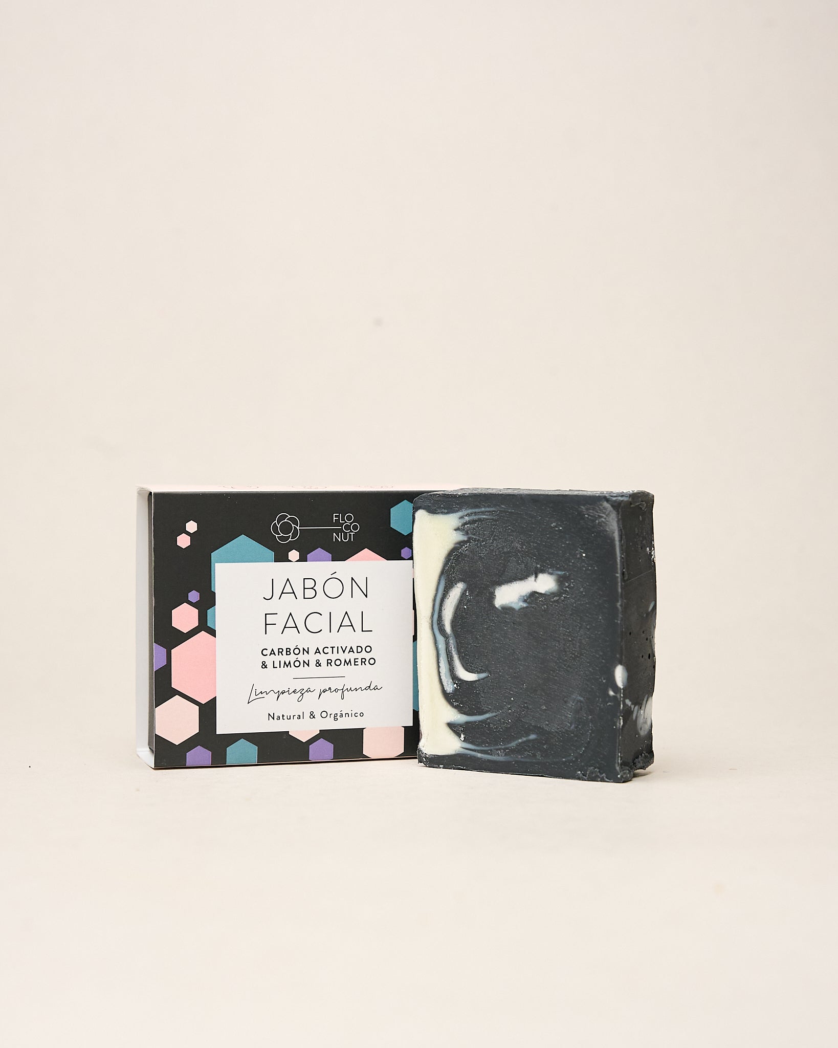 Jabón facial purificante para piel grasa carbón, limón y romero