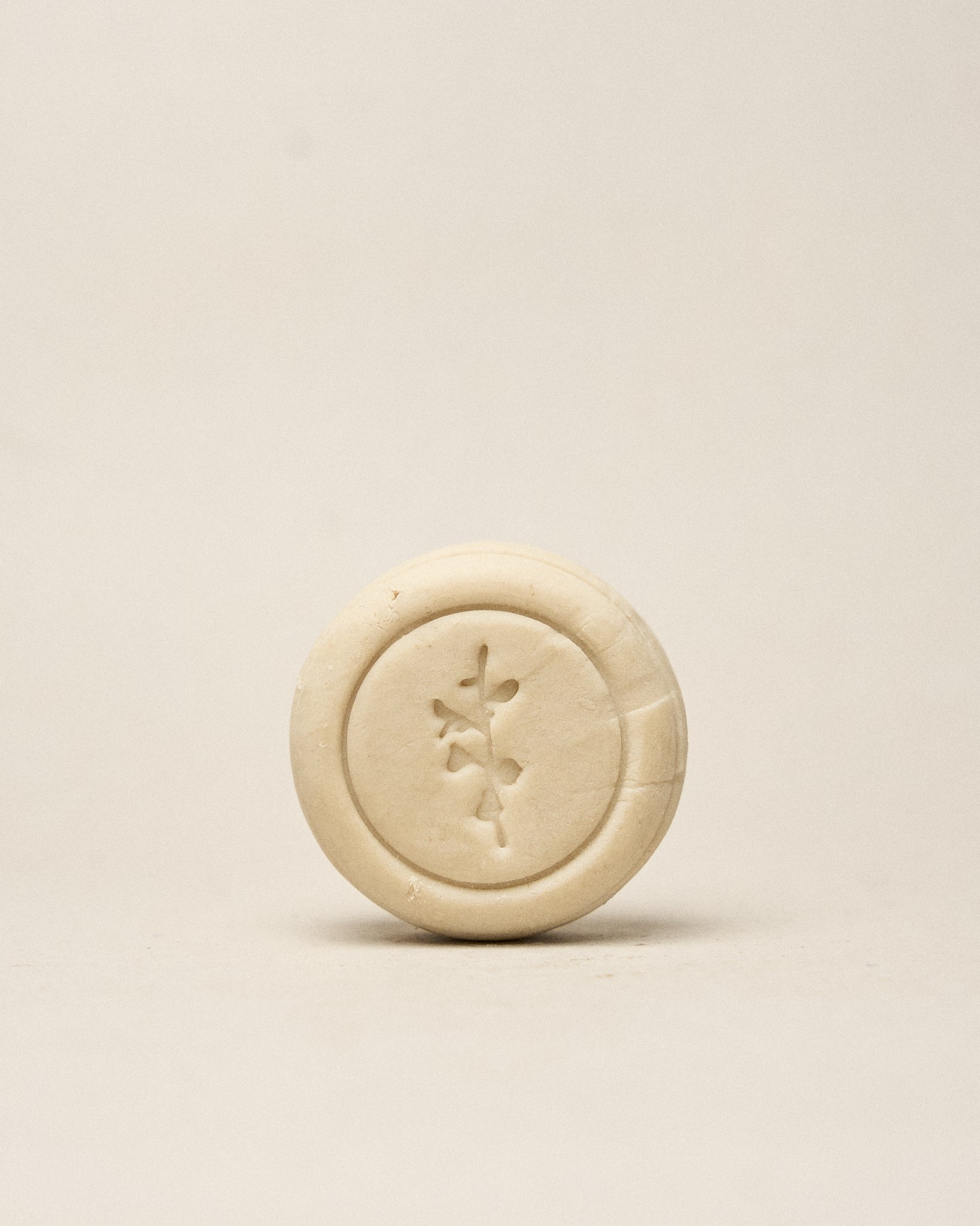 Dermo-limpiador facial sólido para pieles sensibles