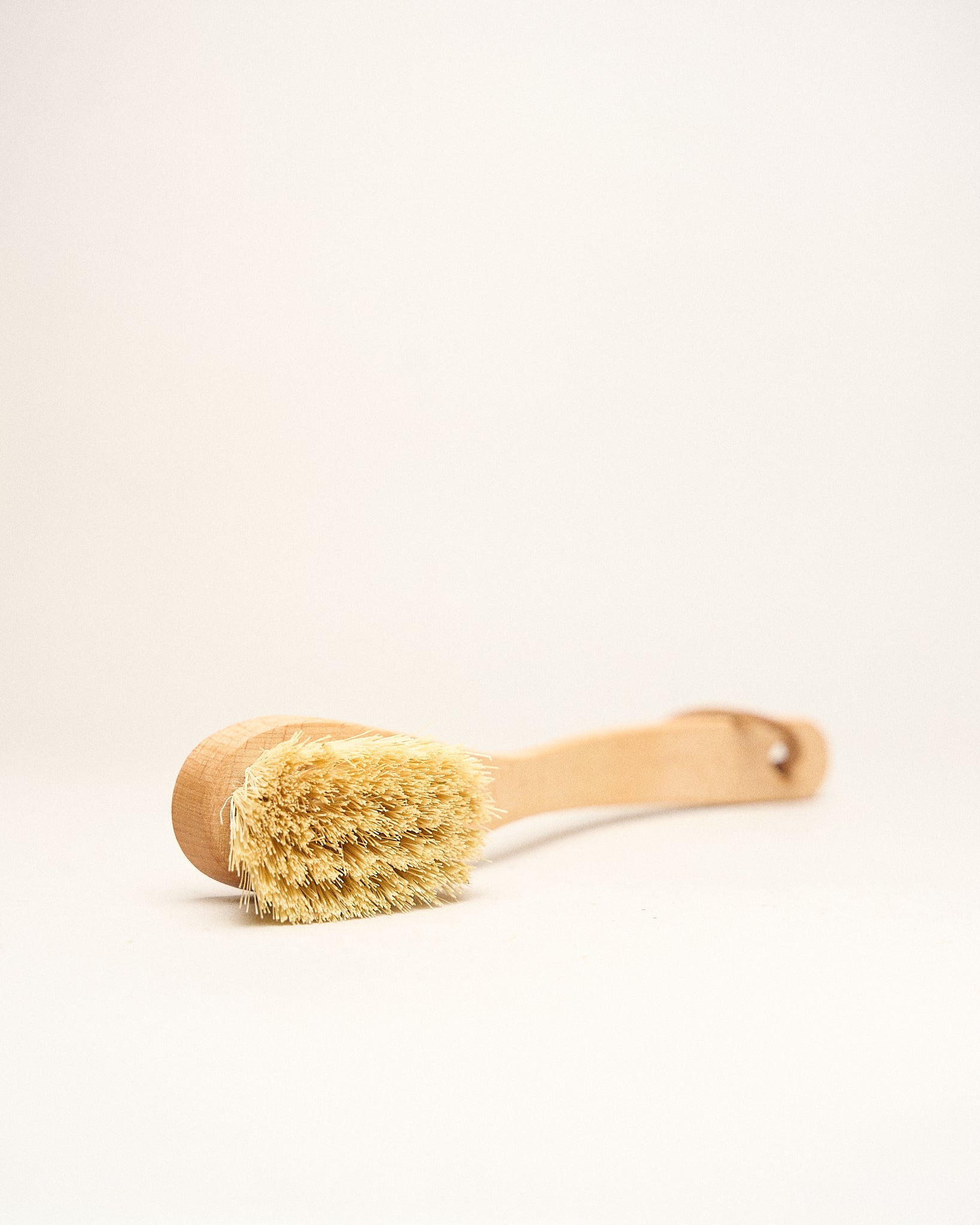 Cepillo madera de fibras medias para vajilla, platos y vasos