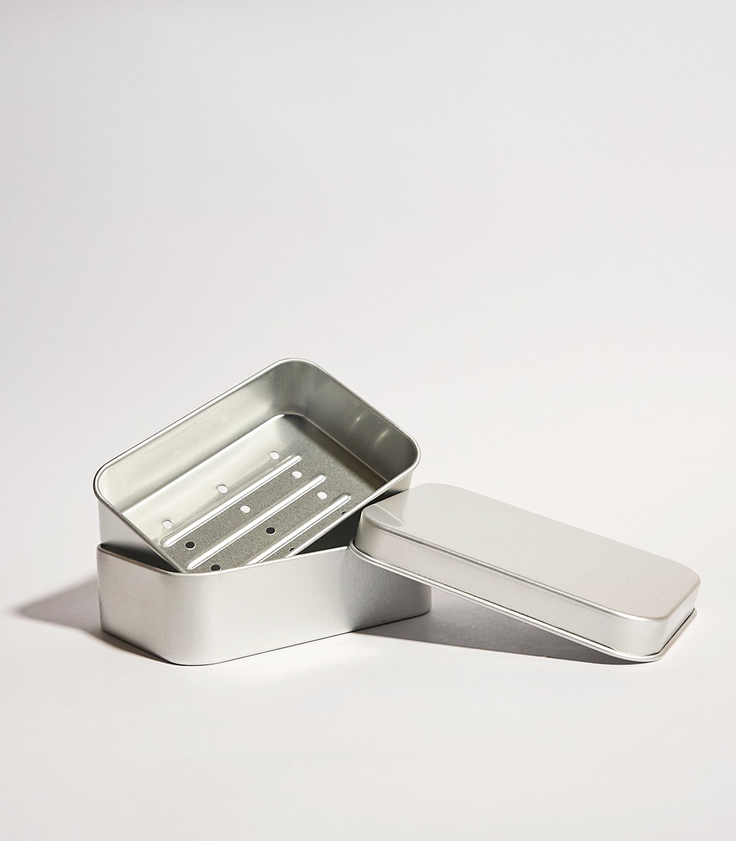 Jabonera metálica de viaje o gimnasio con drenaje interior